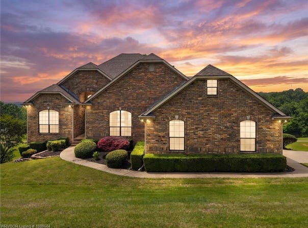 3819 TPC DR, Alma, AR 72921