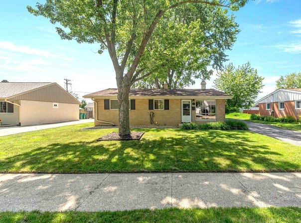 317 Fairlane Drive, Joliet, IL 60435