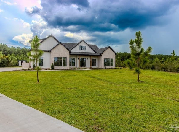 8687 Naturewalk Dr, Jay, FL 32565