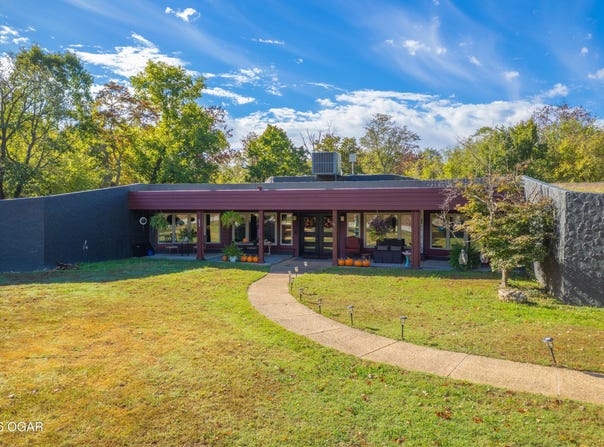 6510 Gateway Drive, Joplin, MO 64804