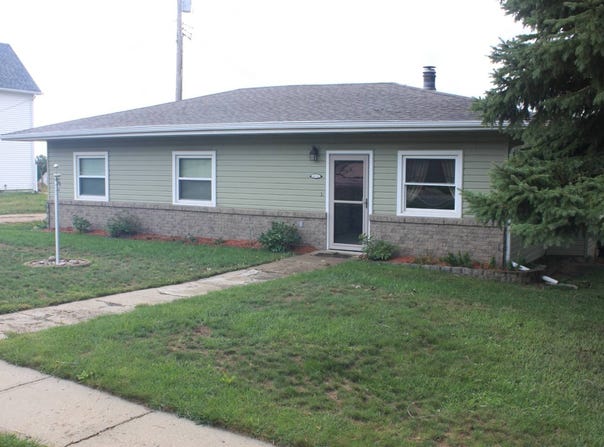 604 Annie St, Newcastle, NE 68757