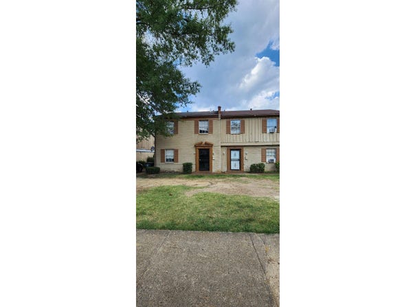 996 UNIVERSITY St, Memphis, TN 38107