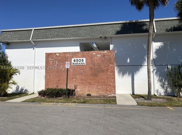 6505 Winfield Blvd, Margate, FL 33063
