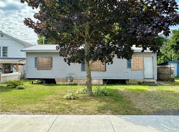 2 Chestnut Street, Bath, NY 14810