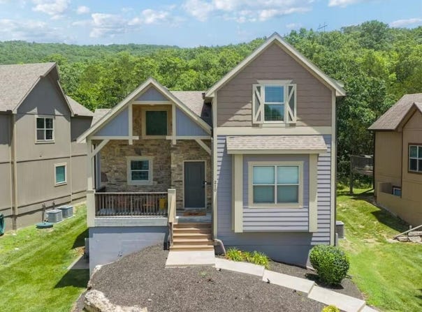 210 Deep Forest, Hollister, MO 65672