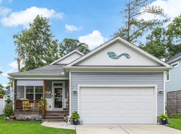137 NW 16th Street, Oak Island, NC 28465