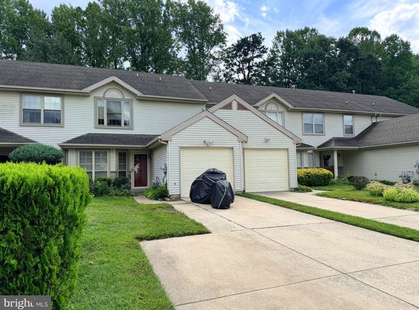 73 FOX MEADOW Drive, SICKLERVILLE, NJ 08081