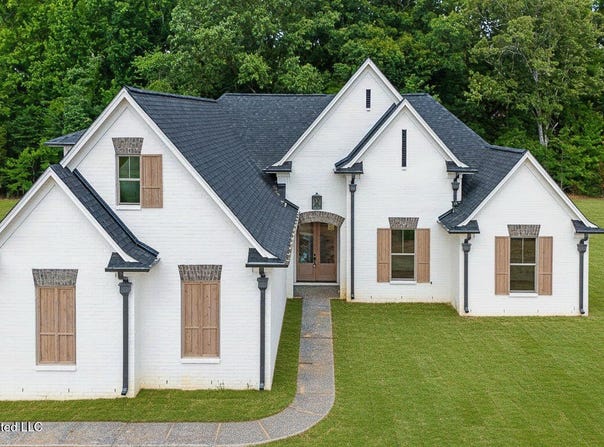 1667 Baisley Drive, Nesbit, MS 38651