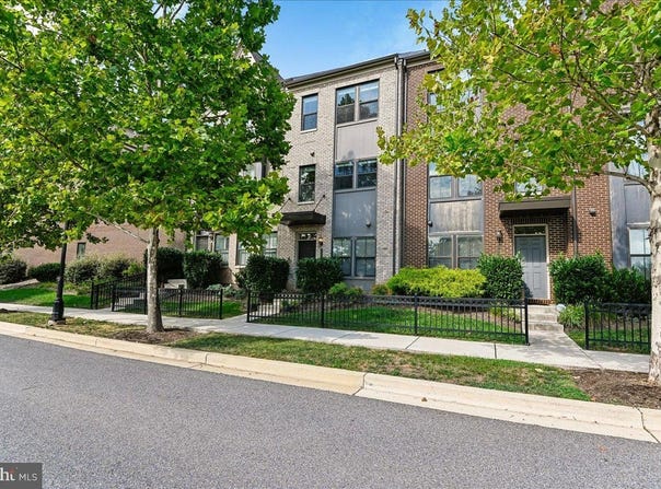 6402 47TH ST, RIVERDALE, MD 20737
