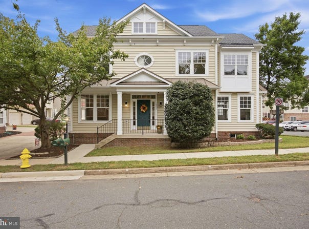 10017 PENTLAND HILLS Way, BRISTOW, VA 20136