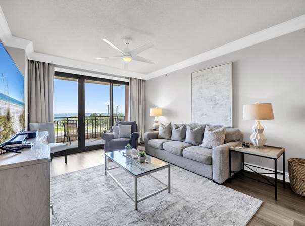 10 Harbor Boulevard, Destin, FL 32541