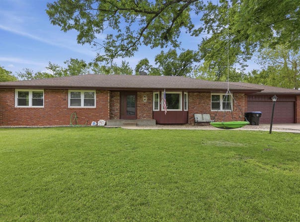4341 SE 26th TER, Topeka, KS 66605