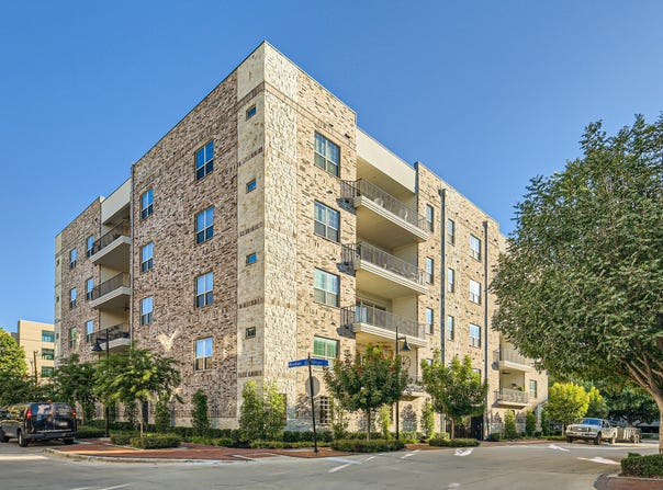 15875 Spectrum Drive, Addison, TX 75001