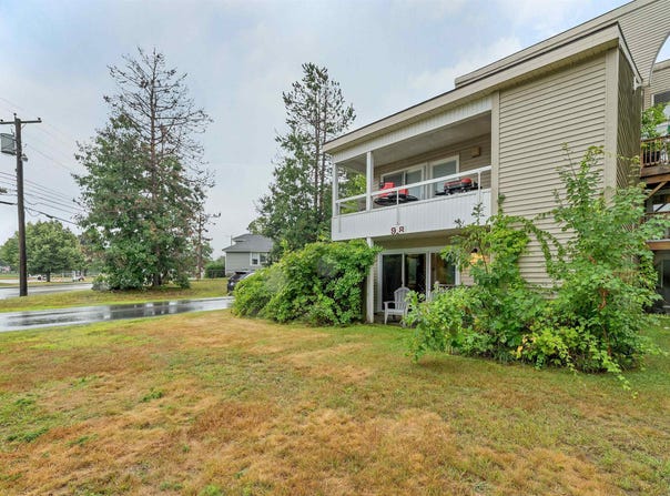 918 N Main Street, Laconia, NH 03246