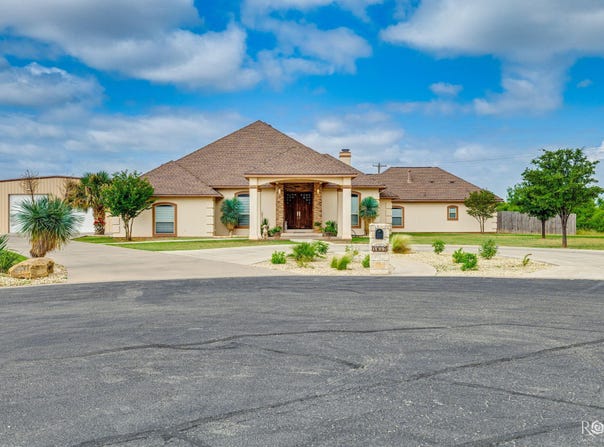 1617 Stonebridge Drive, San Angelo, TX 76904
