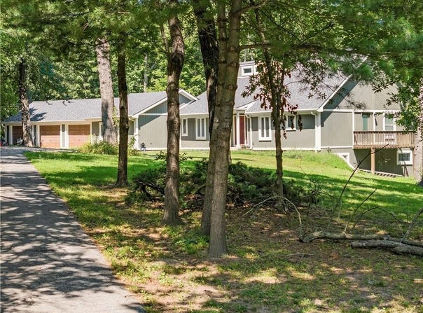 7410 S ARNETT Road, Grain Valley, MO 64029