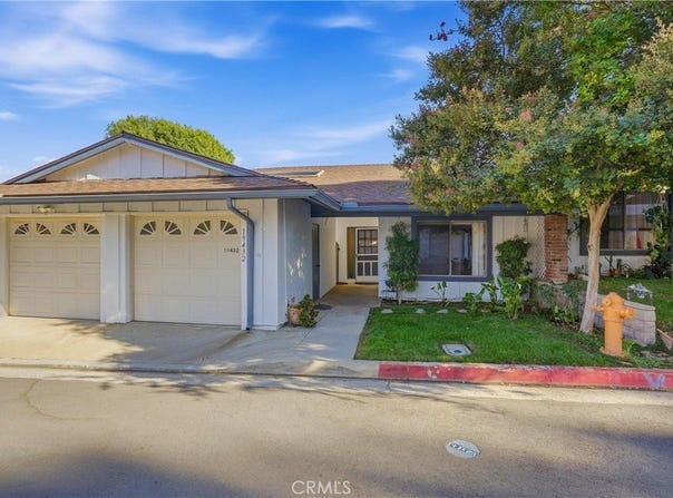 19432 Oak Crossing, Newhall, CA 91321