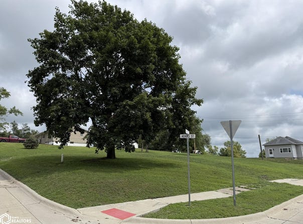 306 14Th Street, Corning, IA 50841