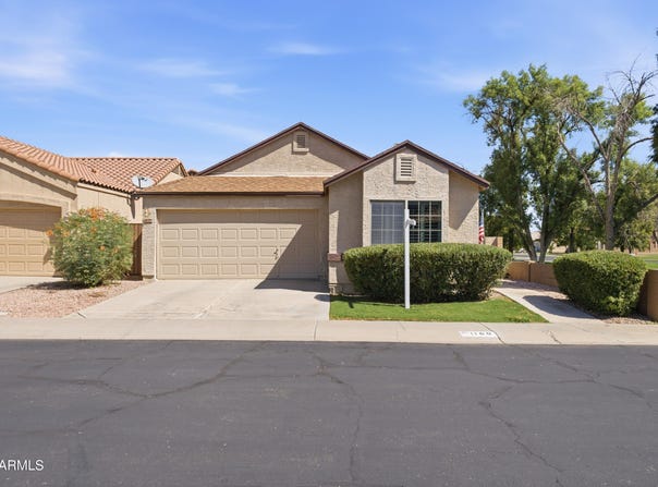 3440 E SOUTHERN Avenue, Mesa, AZ 85204
