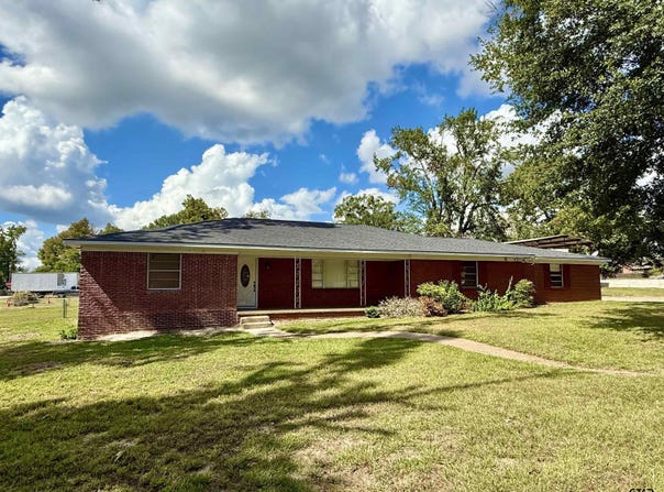 559 ELM ST, Frankston, TX 75763