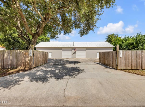 2341 Guava Drive, Edgewater, FL 32141