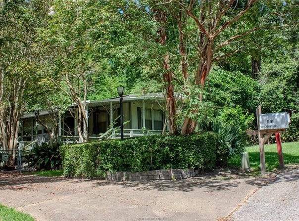 149 Hickory Hollow, Onalaska, TX 77360
