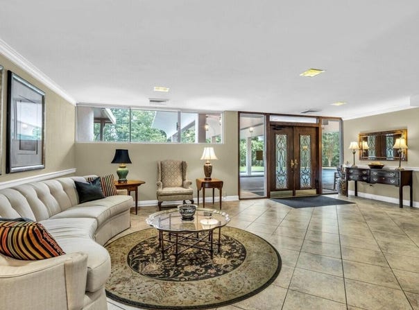 1414 Continental Drive, Chattanooga, TN 37405