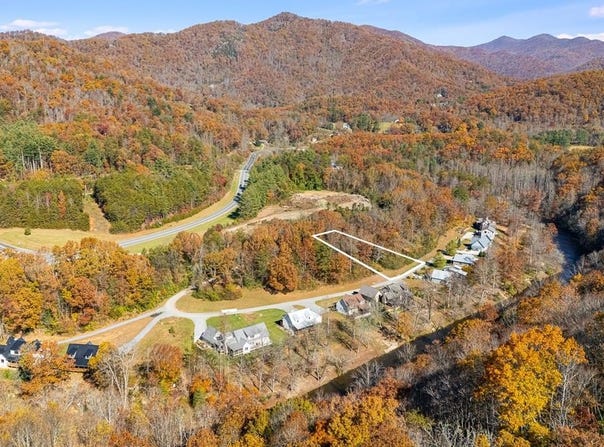 Light Waters lot: 13, Cullowhee, NC 28723
