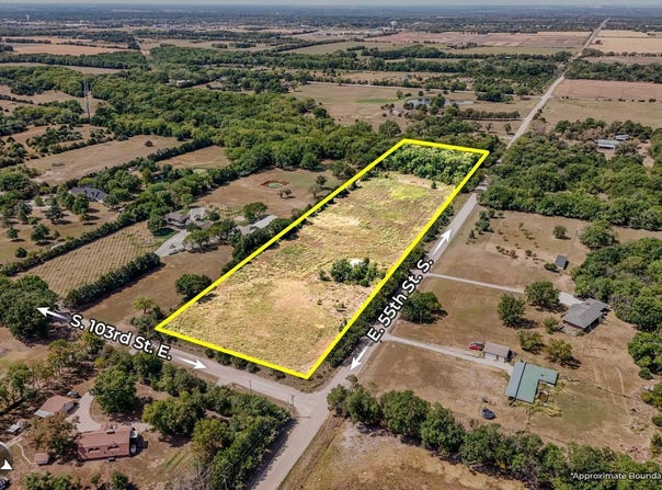 S 103rd St. E, Derby, KS 67037