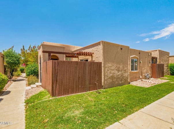 1040 E PUEBLO Road, Phoenix, AZ 85020