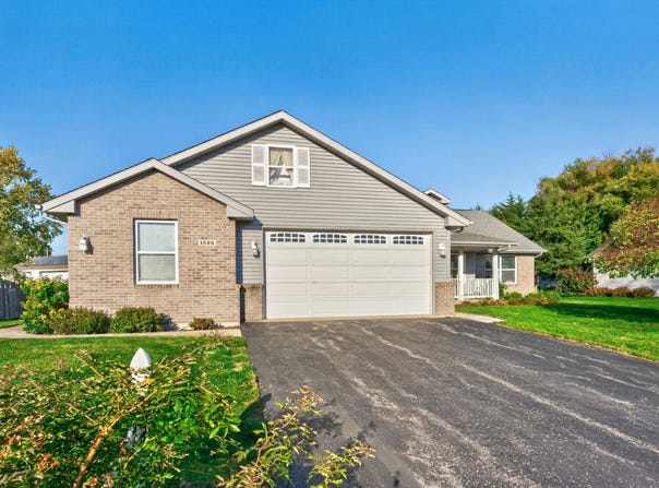 1535 WESTMONT Drive, BYRON, IL 61010