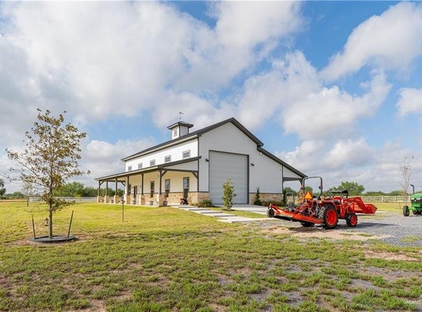 19921 E Los Venados Drive, Edinburg, TX 78542