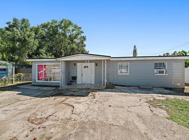 2922 SAMPLE Loop, TAMPA, FL 33619