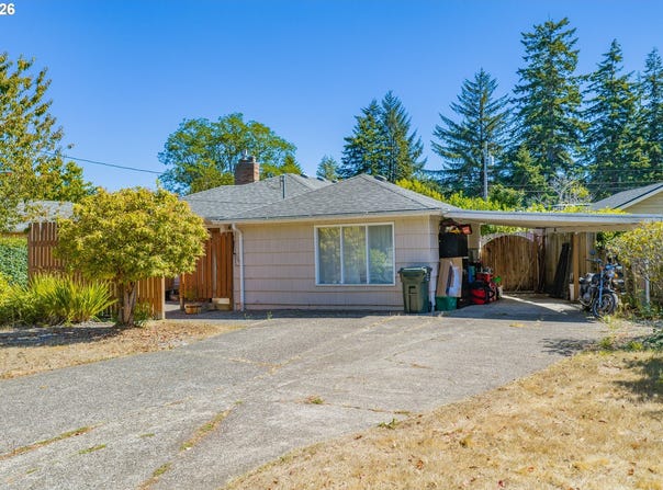 2157 MYRTLE Ave, CoosBay, OR 97420