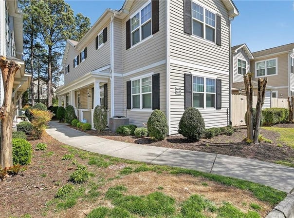 1440 Rollesby Way, Chesapeake, VA 23320