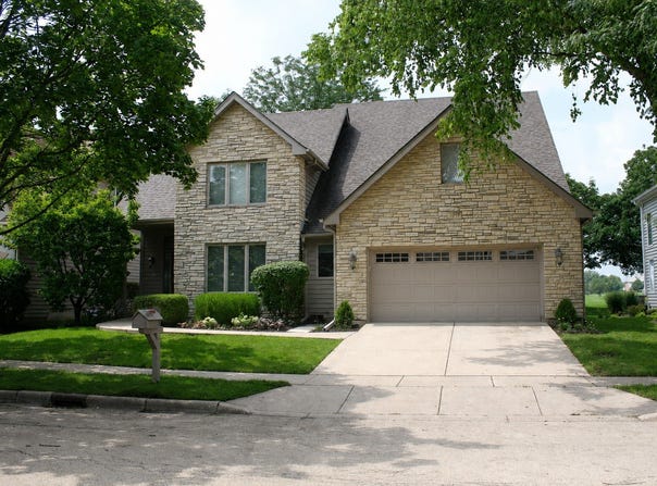 1319 Cranbrook Circle, Aurora, IL 60502