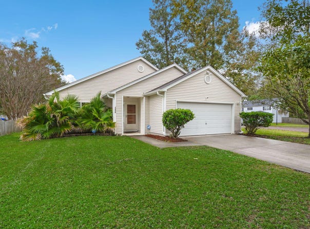 7954 Long Shadow Lane, North Charleston, SC 29406