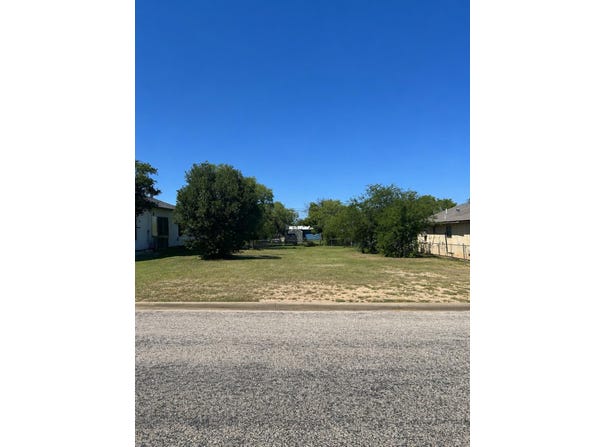106 W Avenue T lot: 11, San Angelo, TX 76903