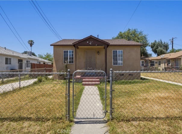 1564 Genevieve, San Bernardino, CA 92405