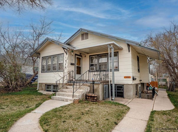 1008 E 23RD ST, Cheyenne, WY 82001