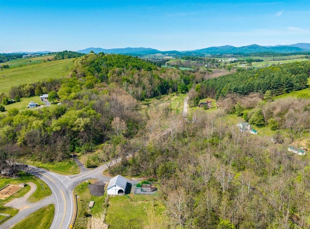 IRON WORKS LN, BRIDGEWATER, VA 22812