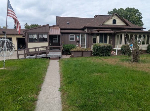 20 S Illinois Avenue, Platte, SD 57369