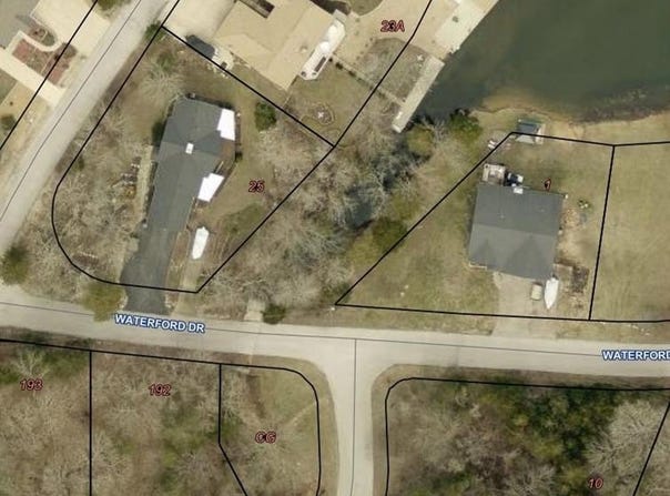 Redwood Dr, Hillsboro, MO 63050
