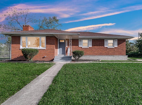 5650 Adams Court, Merrillville, IN 46410