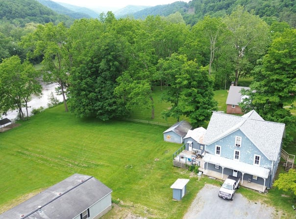 18086 Seneca Trl, Marlinton, WV 24954