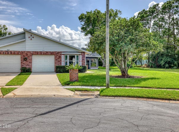 416 Village Court, Edgewater, FL 32132