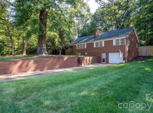 41 Elm Street, Badin, NC 28009
