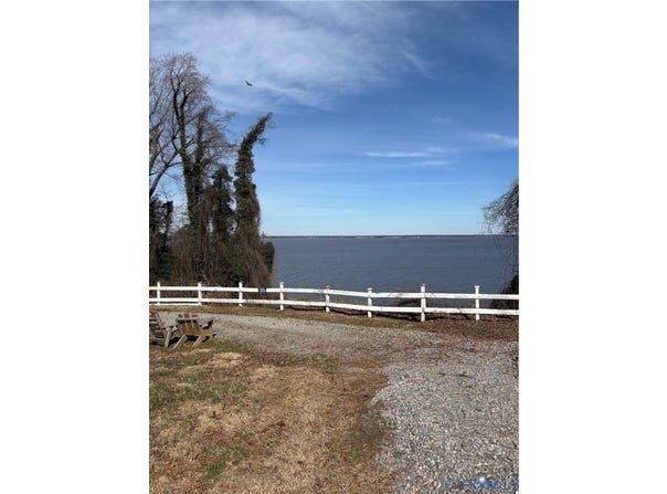 475 James River Overview, Spring Grove, VA 23881