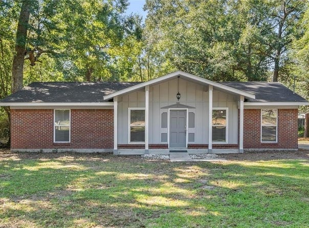 11021 Old Moffat Road, Wilmer, AL 36587