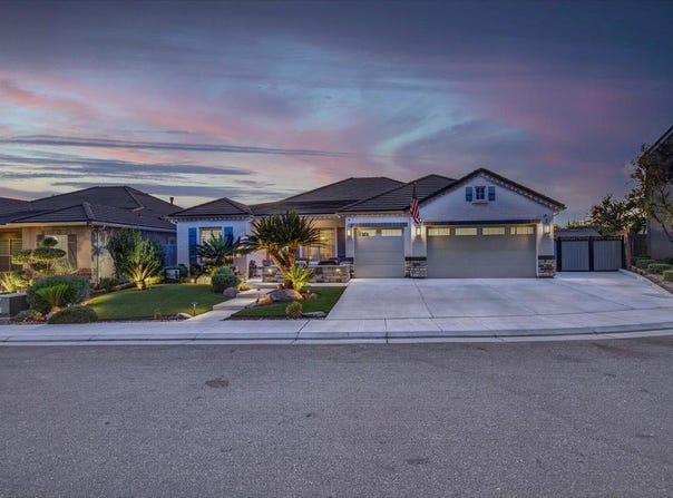 330 Sentinel Drive S, Madera, CA 93636
